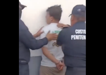 Difunden video de custodios golpeando a 'Fofo' Márquez. Foto tomada de video