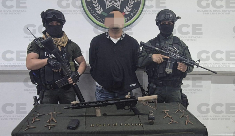 Capturan a 'El alacrán' jefe de plaza en la Huasteca originario de Matamoros. Foto de Secretaría de Seguridad SLP