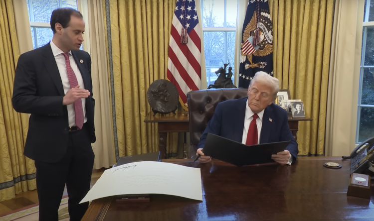 EE.UU. aplica aranceles de 25 por ciento a México. Foto tomada de video