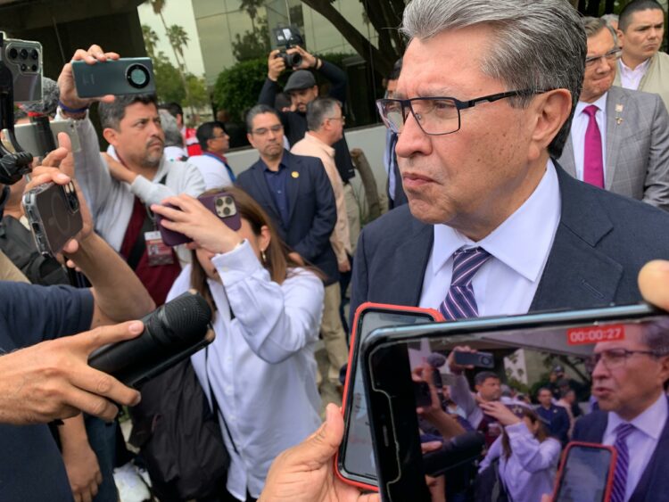 "No todo está decidido" en reforma contra nepotismo y no reelección: Monreal. Foto de Josué Escamilla