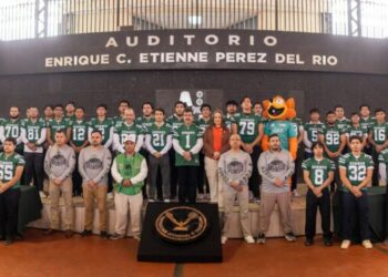 Rector de la UAT y universitarios conviven en jornada estudiantil