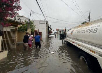 Reportan un deceso tras lluvias atípicas en Reynosa. Foto de X Américo Villarreal