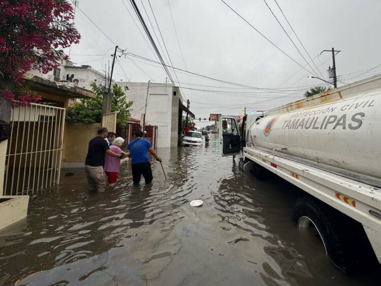 Reportan un deceso tras lluvias atípicas en Reynosa. Foto de X Américo Villarreal