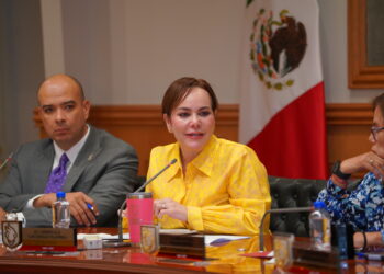 Alcaldesa Carmen Lilia Canturosas anuncia fechas de entrega de tarjetas a beneficiarios de becas municipales