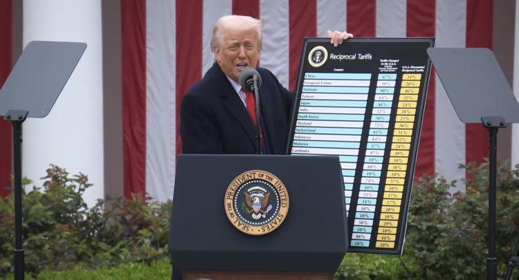 #EnVivo "T-MEC fue el peor acuerdo jamás firmado": Donald Trump anuncia aranceles recíprocos. Foto tomada de video