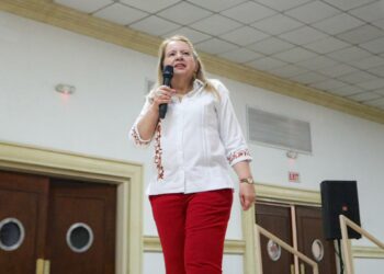 INE ordena a Loretta Ortiz y el SME retirar publicaciones de foro por violaciones a reglas de equidad. Foto de Facebook Loretta Ortiz