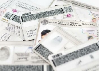 Credenciales del INE. Foto de Archivo