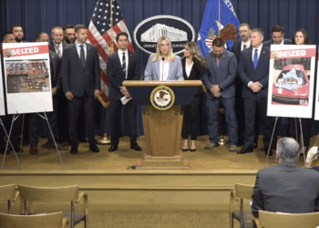 EE.UU. incauta 3 millones de pastillas de fentanilo y detiene a seis integrantes del Cártel de Sinaloa. Foto tomada de video