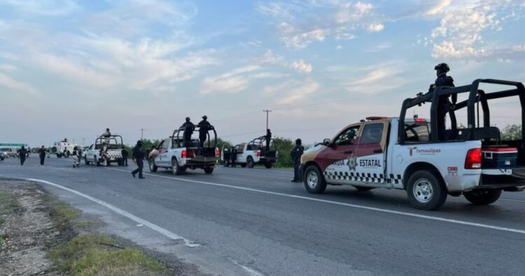 Ataque de civiles armados deja un agresor reducido, un detenido y decomiso de armas en Güemez. Foto de X