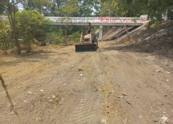 Inicia municipio de Victoria trabajos de reparación en puente del 13 boulevard