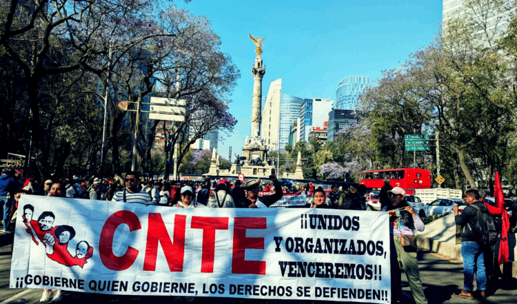 Marcha CNTE