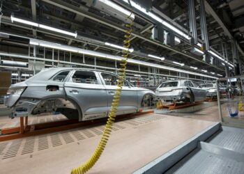 Autopartes mexicanas no tendrán aranceles de Estados Unidos. Foto de Carlos Aranda para Unsplash