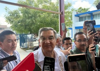 En calma y con algunos retrasos: AVA sobre inicio de jornada electoral