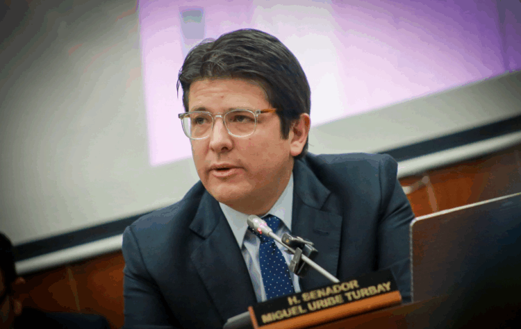 Miguel Uribe Turbay, senador que sufrió un atentado en Colombia