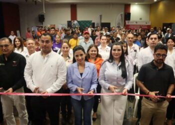 Desarrollan primera Feria del Empleo en Díaz Ordaz
