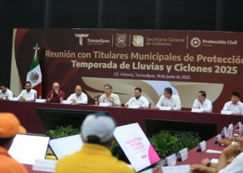 Titulares de Protección Civil de los 43 municipios se reúnen previo a lluvias en Tamaulipas. Foto de Gobierno de Tamaulipas
