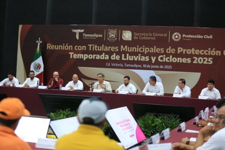 Titulares de Protección Civil de los 43 municipios se reúnen previo a lluvias en Tamaulipas. Foto de Gobierno de Tamaulipas