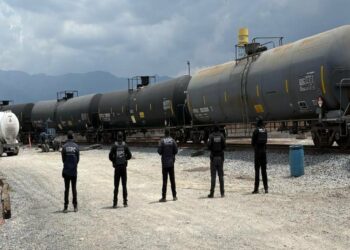 El objetivo es erradicar el huachicol: Sheinbaum. Foto de X Omar García Harfuch