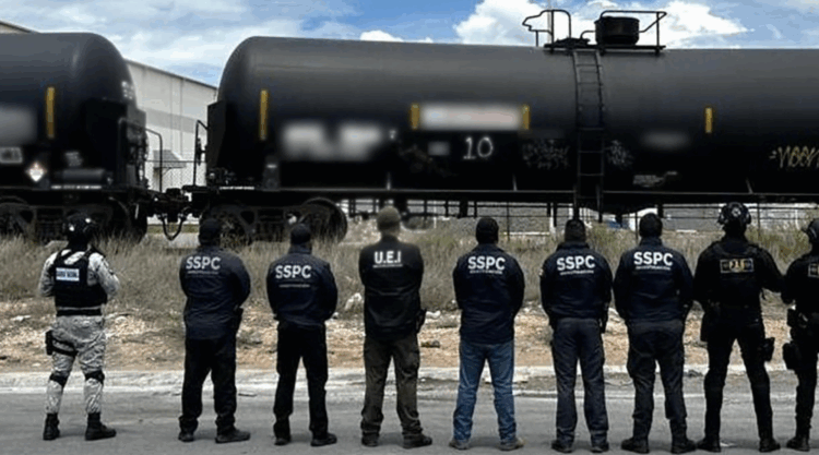 Decomisan más de 8 millones de litros huachicol en operativos en diversos estados, incluyendo Tamaulipas. Foto de X Omar García Harfuch