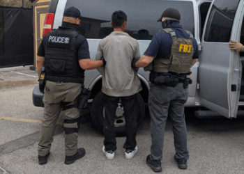 Redadas de ICE en California | Foto: @FBILosAngeles