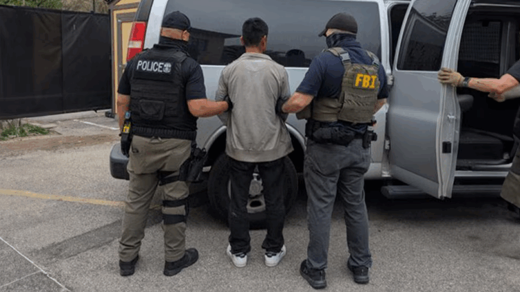 Redadas de ICE en California | Foto: @FBILosAngeles