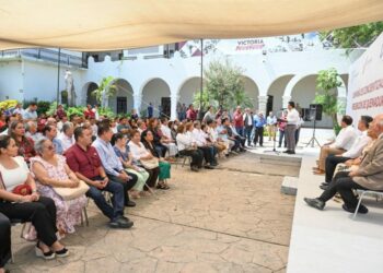 Une esfuerzos Municipio con Michou y Mau en la prevención de quemaduras