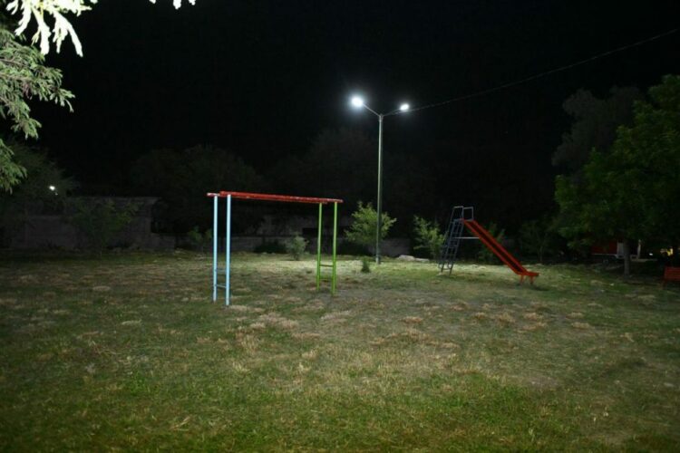 Entrega Municipio área verde iluminada en la Mariano Matamoros