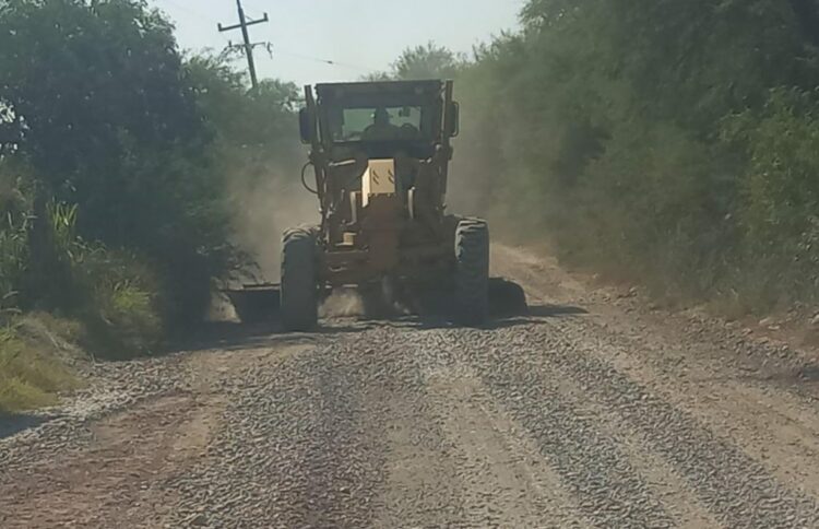 Intensifica Gobierno bacheo en colonias de Victoria