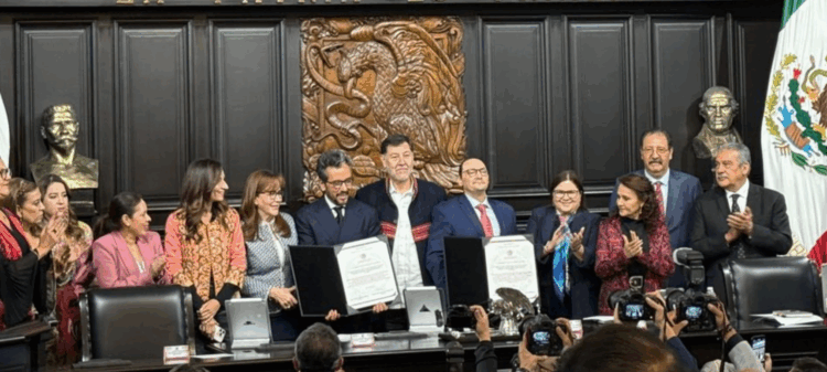 Lozano en designación como nuevo Embajador de México en Italia. Foto: X de Genaro Lozano