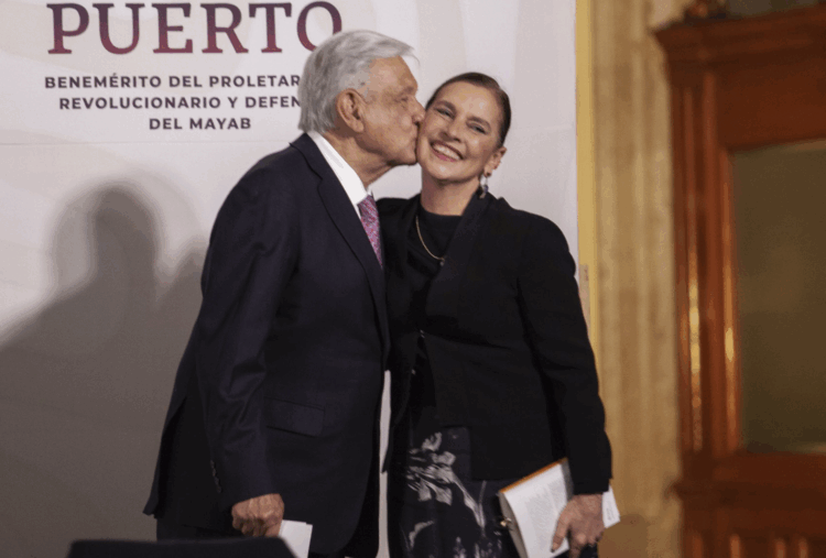 La verdad siempre se abre paso: Beatriz Gutiérrez responde a señalamientos de que vive en España. Foto de Presidencia