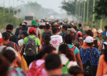 Organizador de caravanas migrantes detenido por tráfico de personas