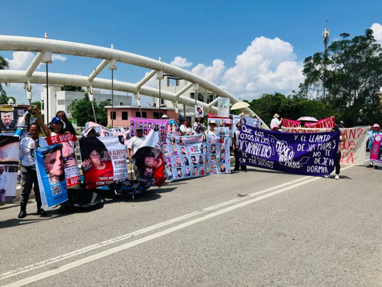 "Presentes ahora y siempre": marchan en Tampico para exigir localización de personas desaparecidas. Foto de Tania Villanueva