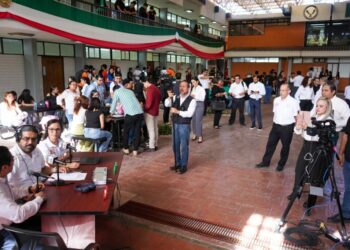 Lanzan programa “UAT en Vivo” en Facultad de Comercio del Centro Universitario Victoria