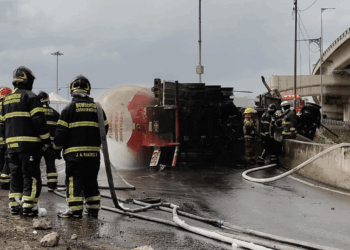 Gobierno Federal aumentará medidas tras explosión de pipa en Iztapalapa. Foto de Secretaría Integral de Riesgos y Protección Civil de la Ciudad de México