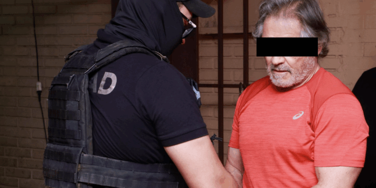 Expulsión de Hernán Bermúdez Requena de Paraguay. Foto de X Secretaría Nacional Antidrogas de Paraguay