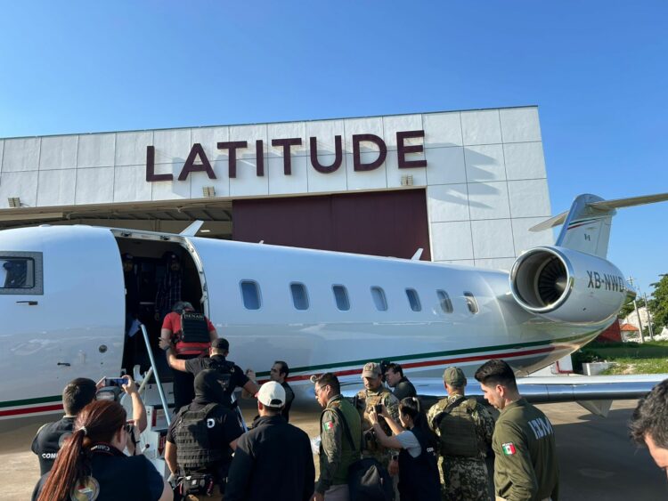 Trasladan a exsecretario de Seguridad de Tabasco a México desde Paraguay. Foto de X @robertoperezpy