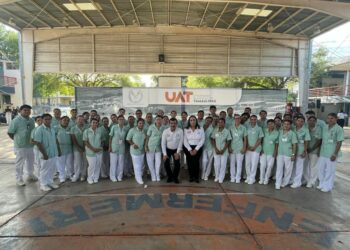 Fortalece la UAT formación de estudiantes de enfermería en Nuevo Laredo