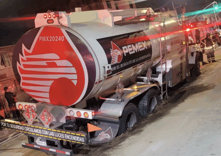 A través de códigos QR se monitoreará a transporte de gas licuado. Foto de Bomberos CDMX