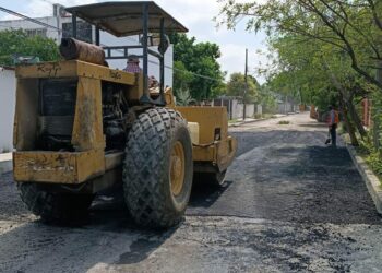 Llega Plan Emergente de Bacheo a siete colonias más