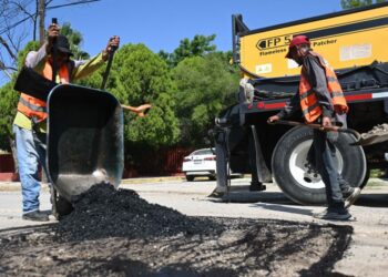 Restaura Municipio más de 16 mil metros cuadrados de asfalto dañado con Plan Emergente de Bacheo