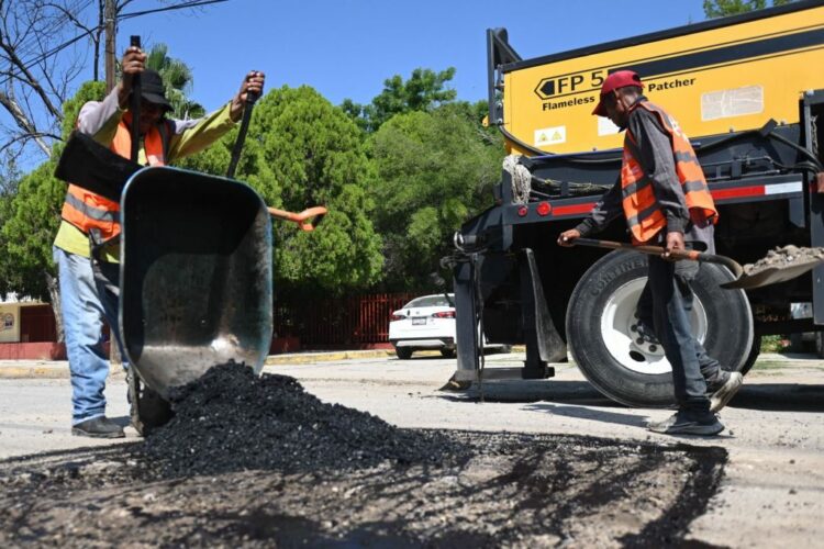 Restaura Municipio más de 16 mil metros cuadrados de asfalto dañado con Plan Emergente de Bacheo
