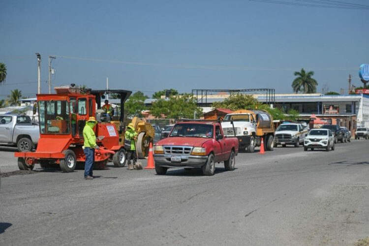 Ruta comercial, prioridad en Plan Emergente de Bacheo en Victoria
