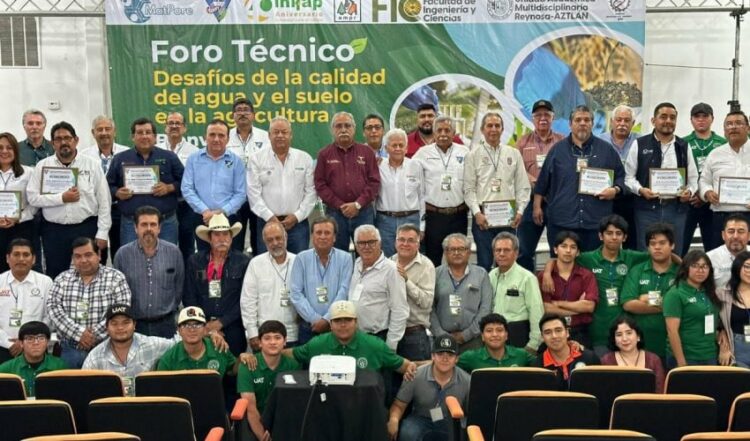 Realizan foro técnico sobre calidad del agua y suelo en la agricultura en Río Bravo