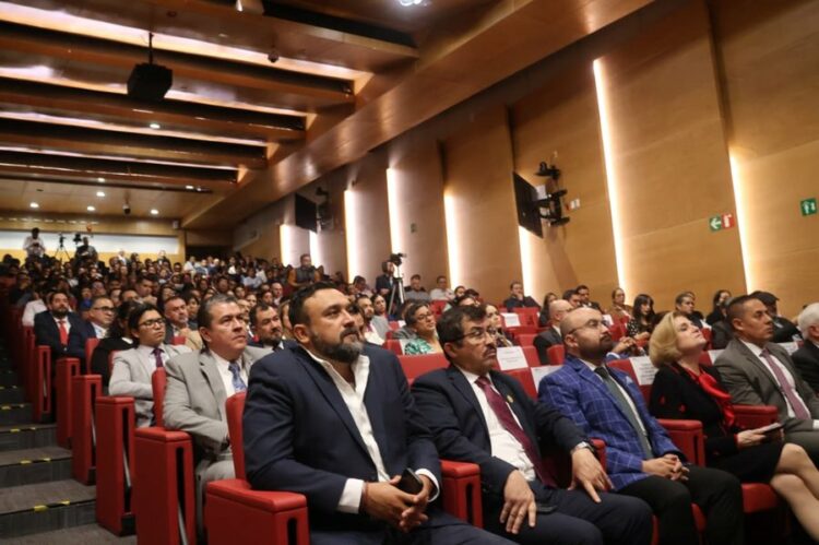 Fortalece la UAT manejo eficiente y transparente de los recursos