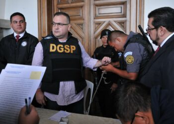 La impunidad de Duarte: 62 mil millones malversados, 71 denuncias y cero condenas. Foto de Gobierno de Guatemala/Cuartoscuro