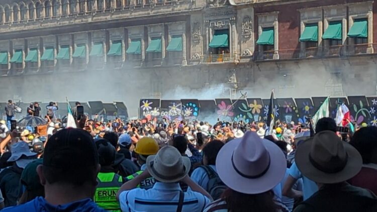 La marcha de la Generación Z a lo largo del país. Foto de Mauricio Prado/ MarthaOlivia.com.mx