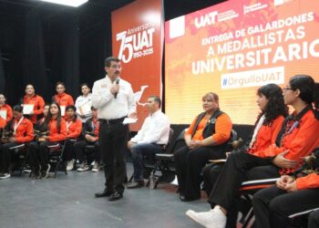 Entrega rector el galardón “Orgullo UAT» tras desempeño histórico de medallistas universitarios