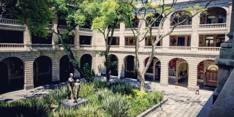 Marx Arriaga va contra Mario Delgado, llama a "refundar la SEP". Foto de SEP