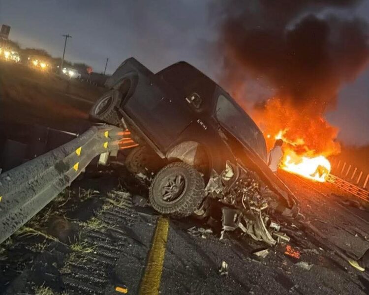 Al menos cuatro muertos por choque en la Matamoros-Reynosa. Foto de Facebook