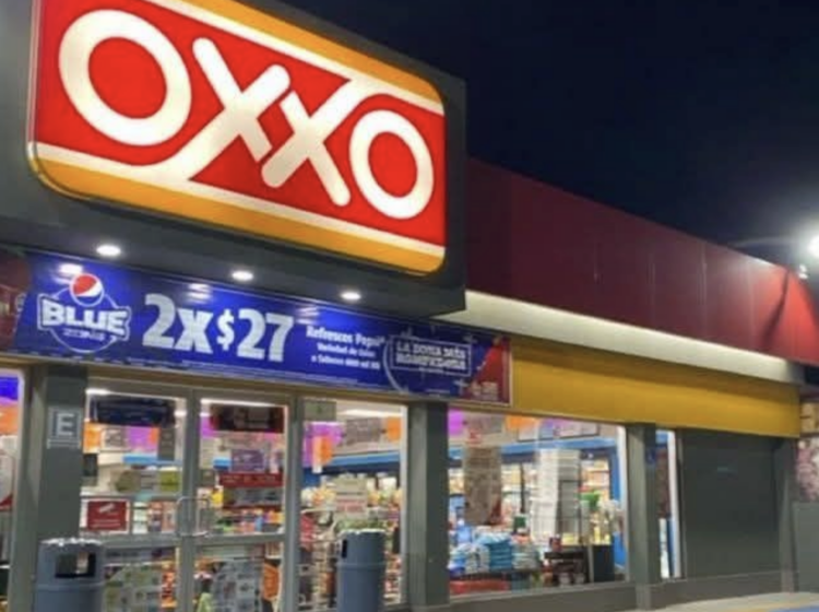 Tiendas Oxxo operan con normalidad en Río Bravo. Foto de Facebook Río Bravo es la Neta